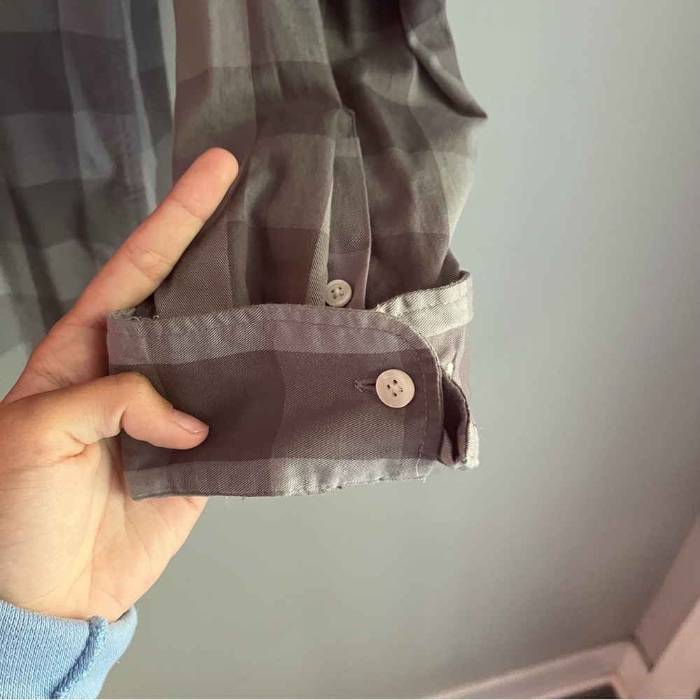 Men’s casual long sleeve collared shirt dark grey plaid button up - Picture 5 of 7